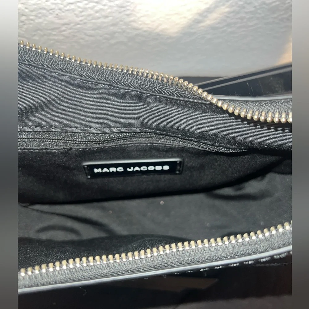 Marc Jacobs Glossy Crinkle Cruiser Crescent Black Bag